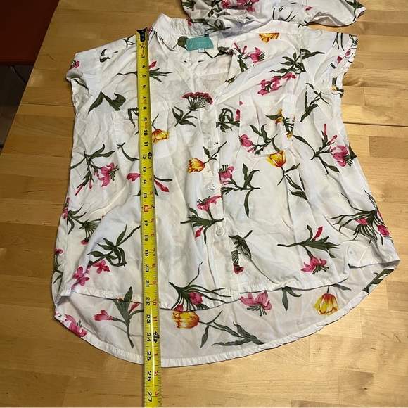 Piyama Women's Size S White Floral Button Front Pajamas Set Shirt Shorts - Picture 10 of 11